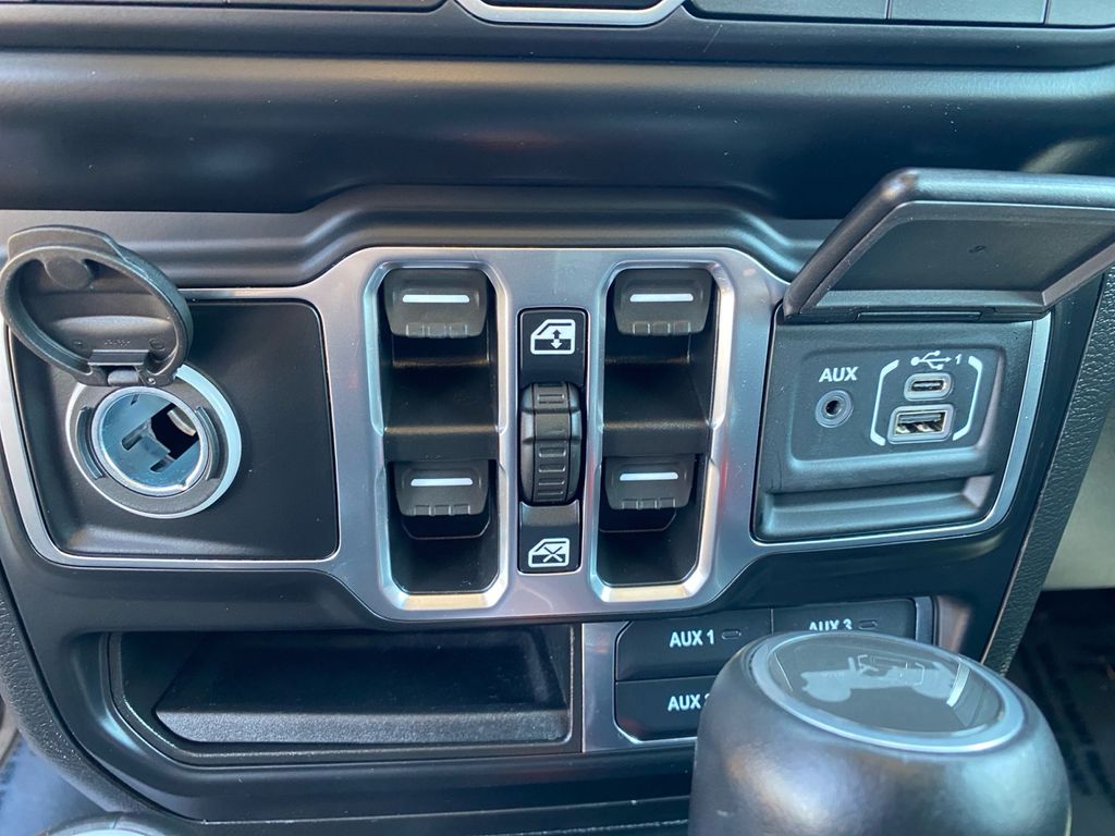 2021 Jeep Wrangler Unlimited Sahara Altitude - Photo 33