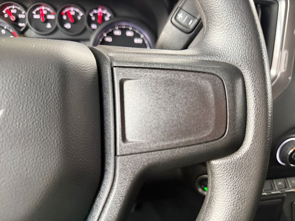 2024 Chevrolet Silverado 1500 Custom - Photo 17