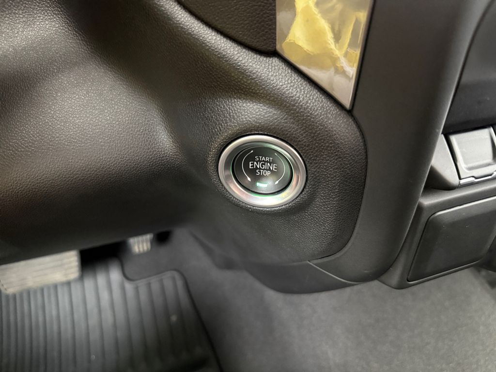 2024 Chevrolet Silverado 1500 Custom - Photo 30