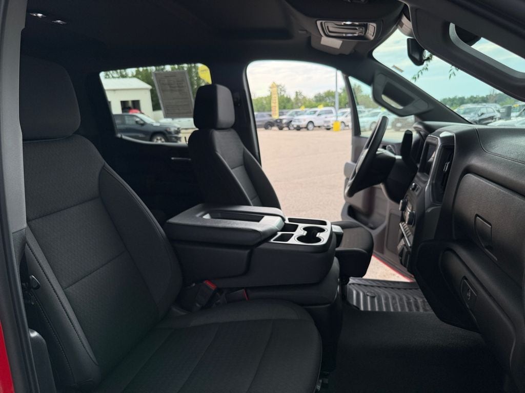 2024 Chevrolet Silverado 1500 Custom - Photo 39