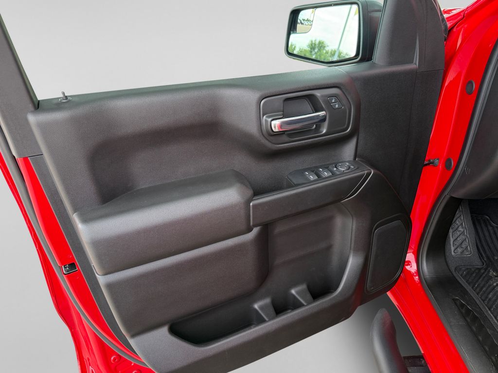 2024 Chevrolet Silverado 1500 Custom - Photo 19