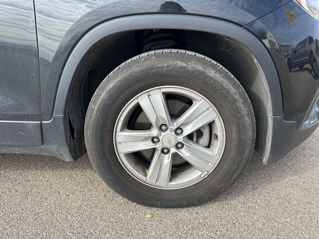 Used 2022 Chevrolet Trax LS SUV