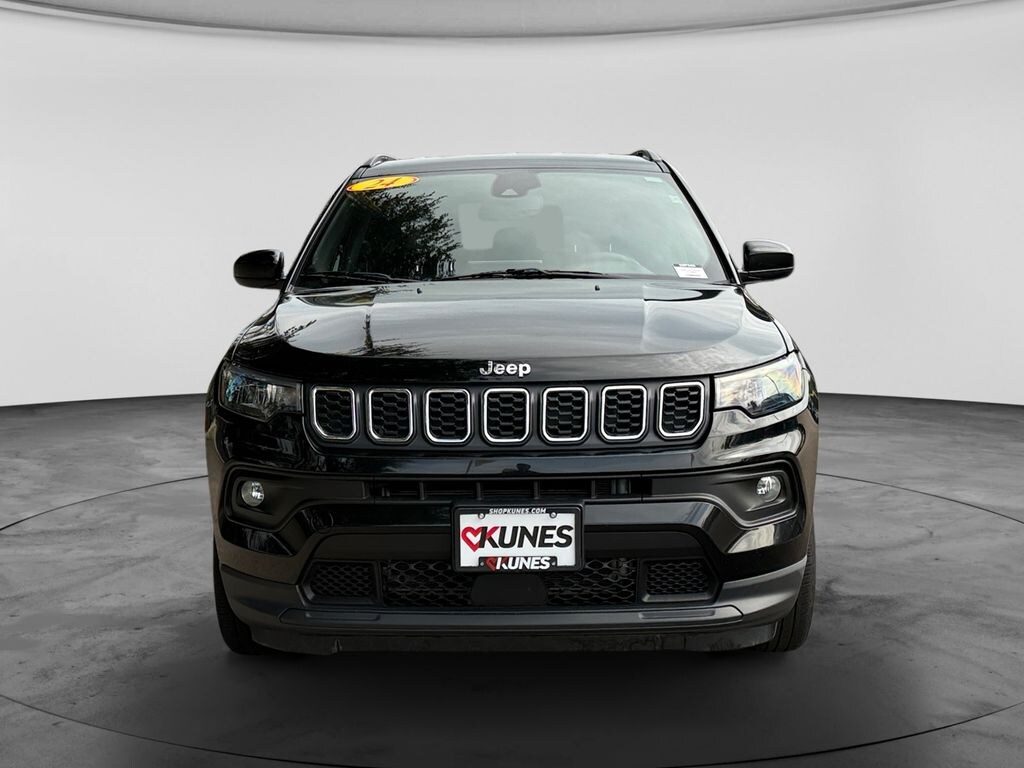 Used 2024 Jeep Compass Latitude SUV