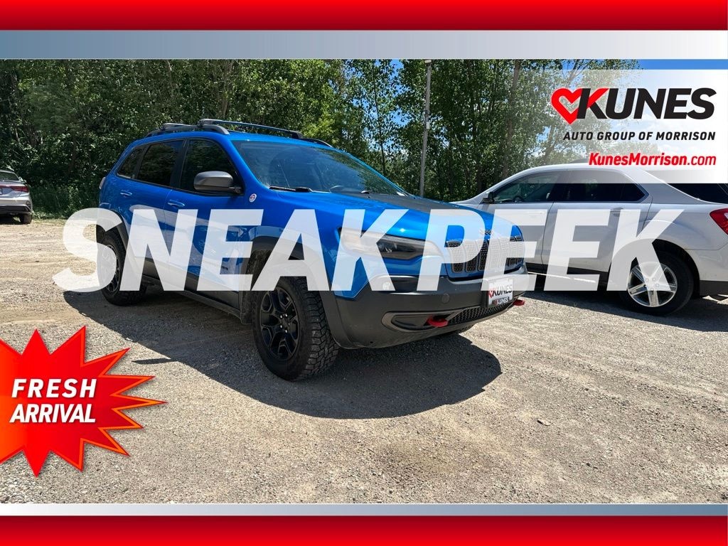 Used 2019 Jeep Cherokee Trailhawk SUV