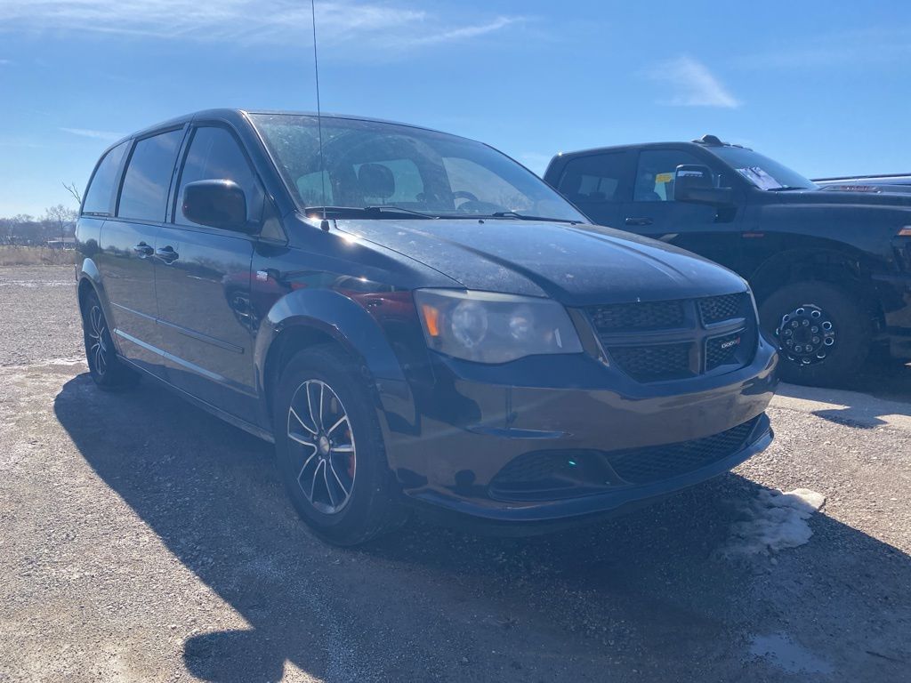 Used 2014 Dodge Grand Caravan SE 30th Anniversary with VIN 2C4RDGBG8ER261632 for sale in Morrison, IL