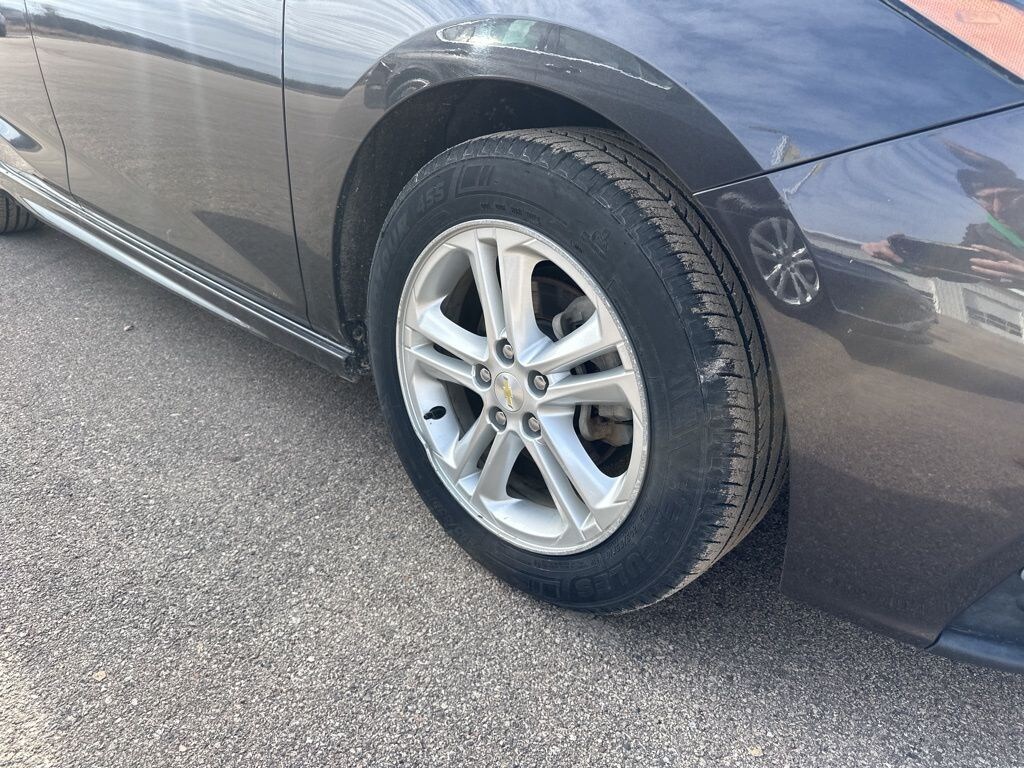 Used 2017 Chevrolet Cruze LT Sedan