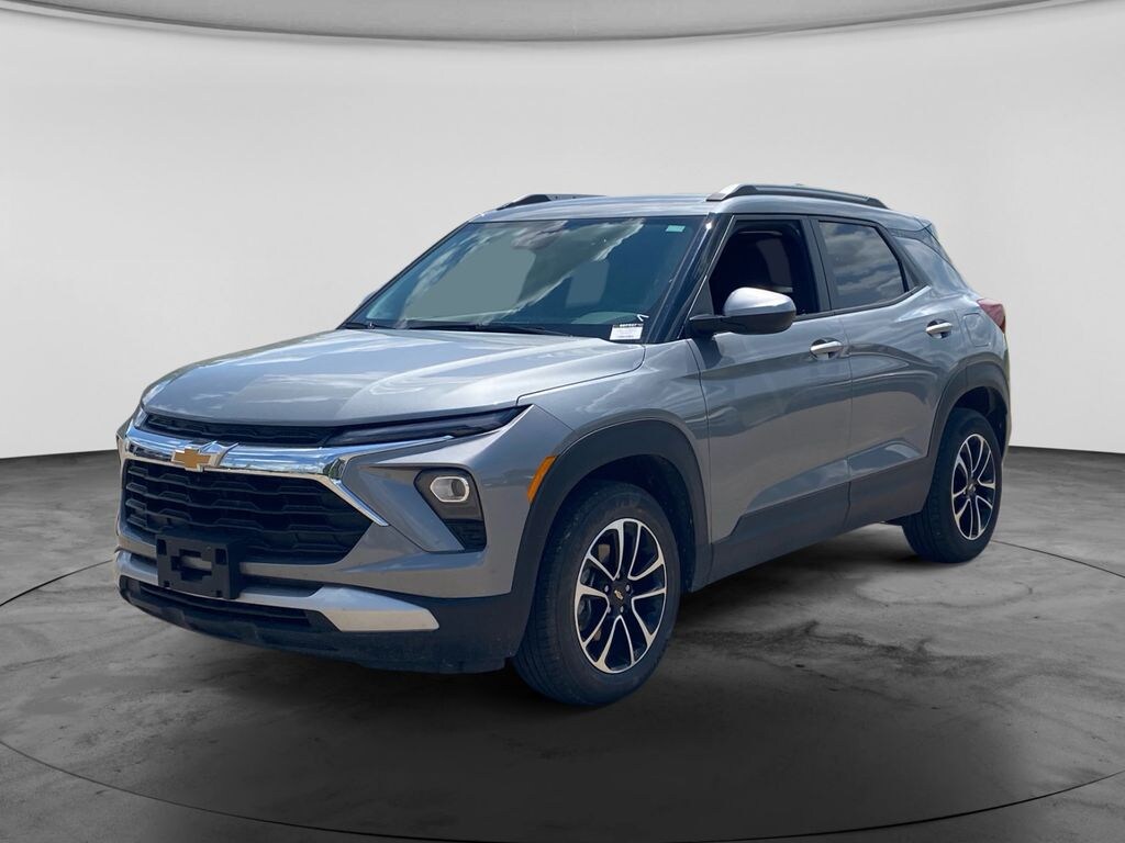 Used 2025 Chevrolet Trailblazer LT SUV
