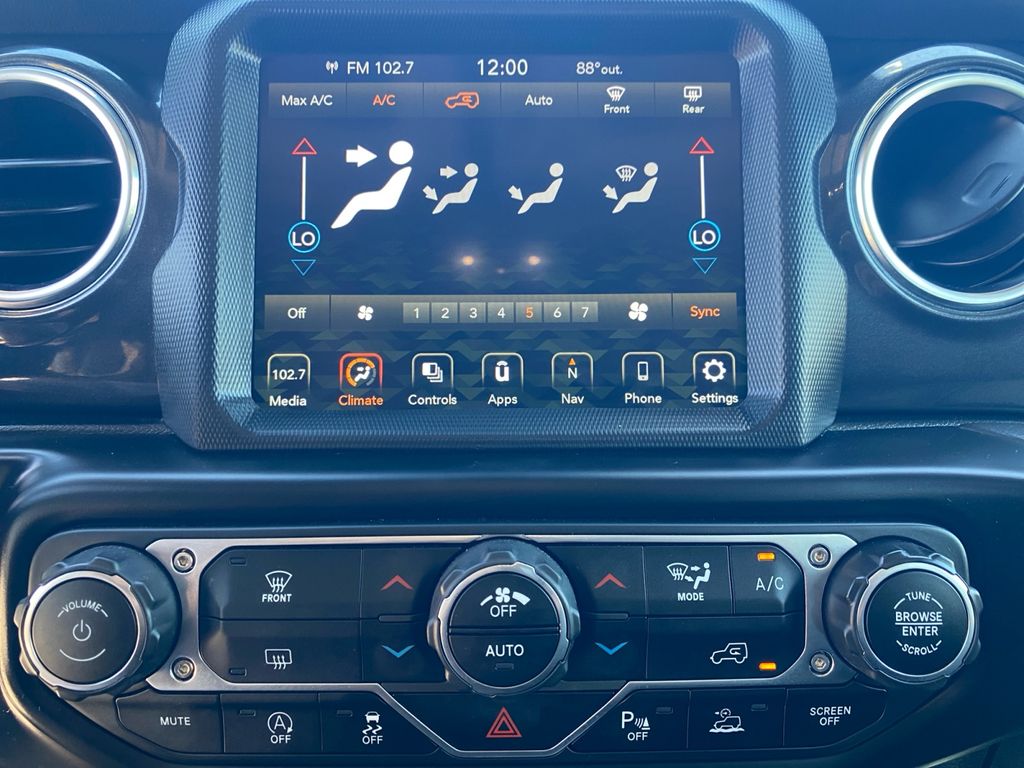 2021 Jeep Wrangler Unlimited Sahara Altitude - Photo 29