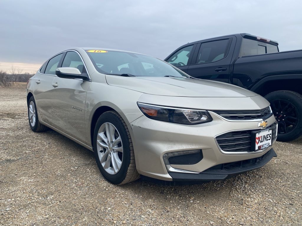 Used 2016 Chevrolet Malibu LT 1LT Sedan