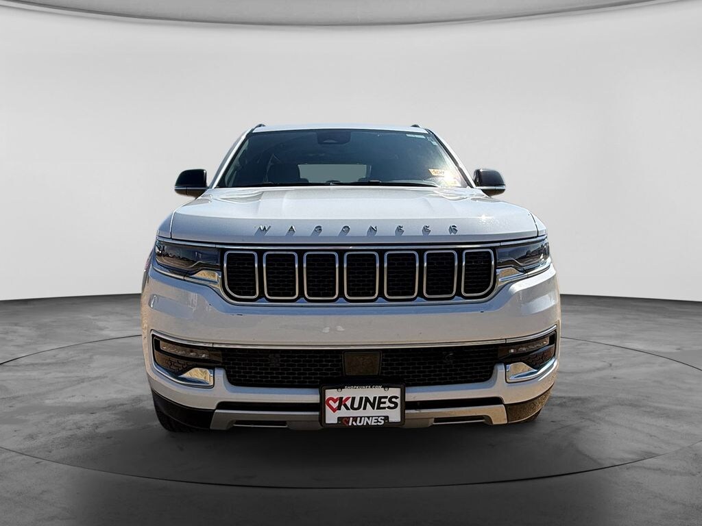 Used 2025 Jeep Wagoneer L Series II SUV