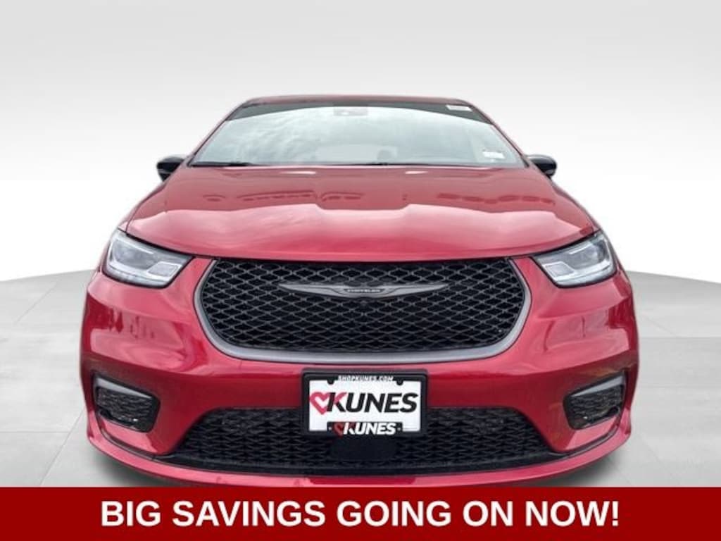 New 2026 Chrysler Pacifica Select Passenger Van