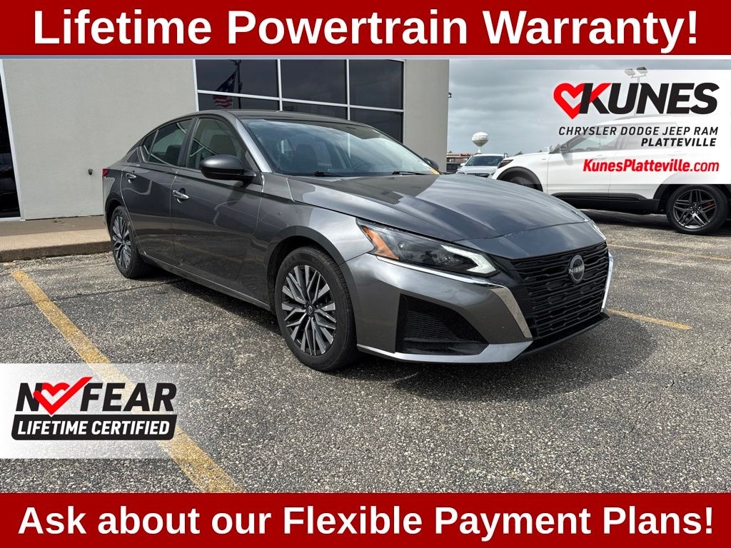 Used 2025 Nissan Altima 2.5 SV Sedan