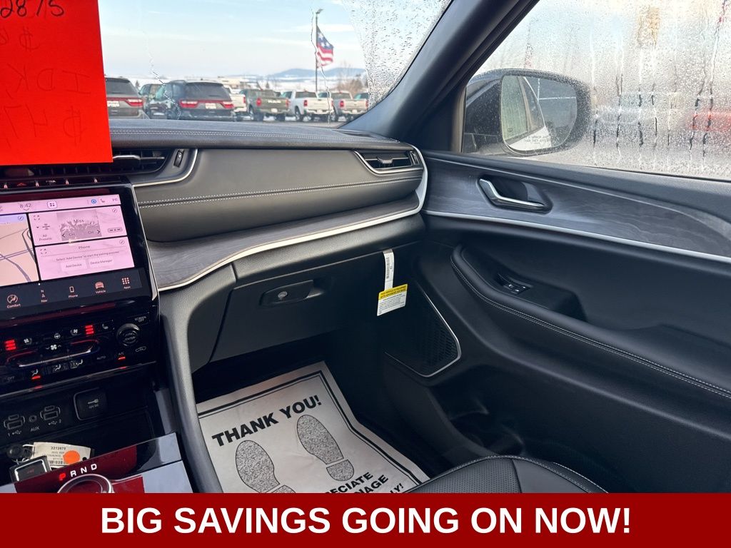 2025 Jeep Grand Cherokee L Limited - Photo 43