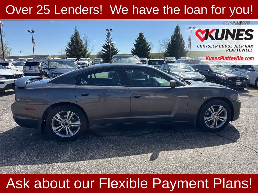 Used 2013 Dodge Charger R/T with VIN 2C3CDXDT8DH543925 for sale in Platteville, WI