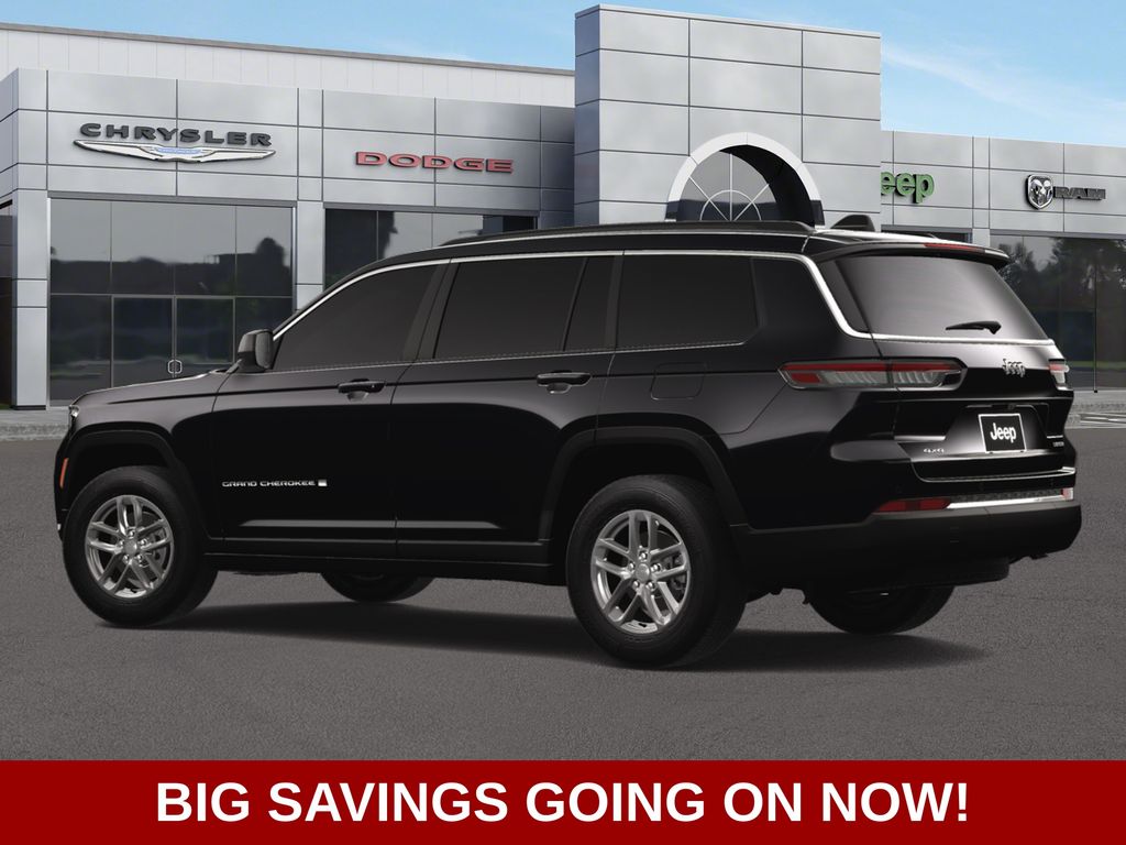 2025 Jeep Grand Cherokee Laredo photo 4