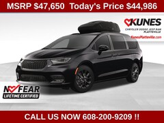 2025 Chrysler Pacifica Select Passenger Van