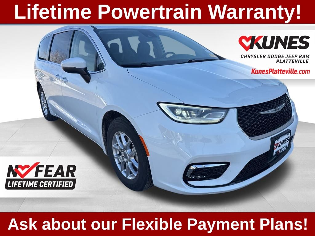 2023 Chrysler Pacifica Touring L