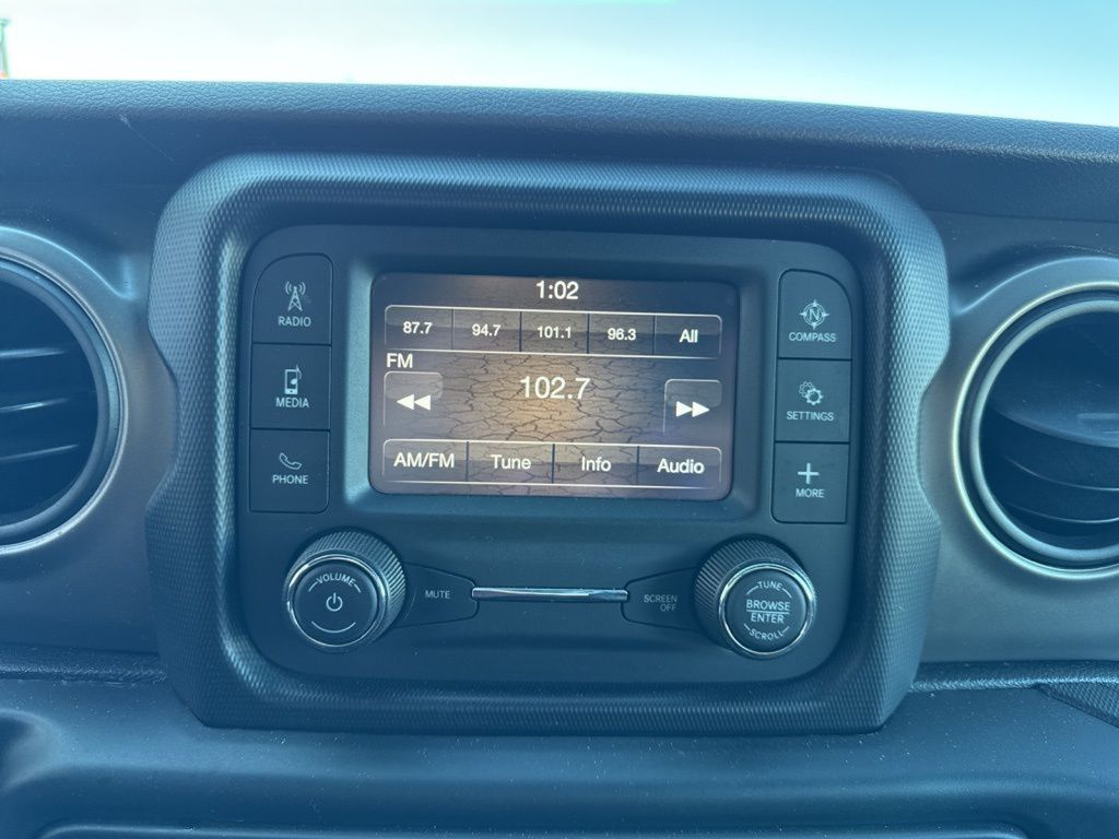 2020 Jeep Wrangler Unlimited Freedom - Photo 32
