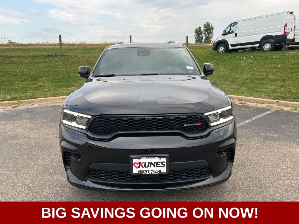 2025 Dodge Durango GT Plus photo 2