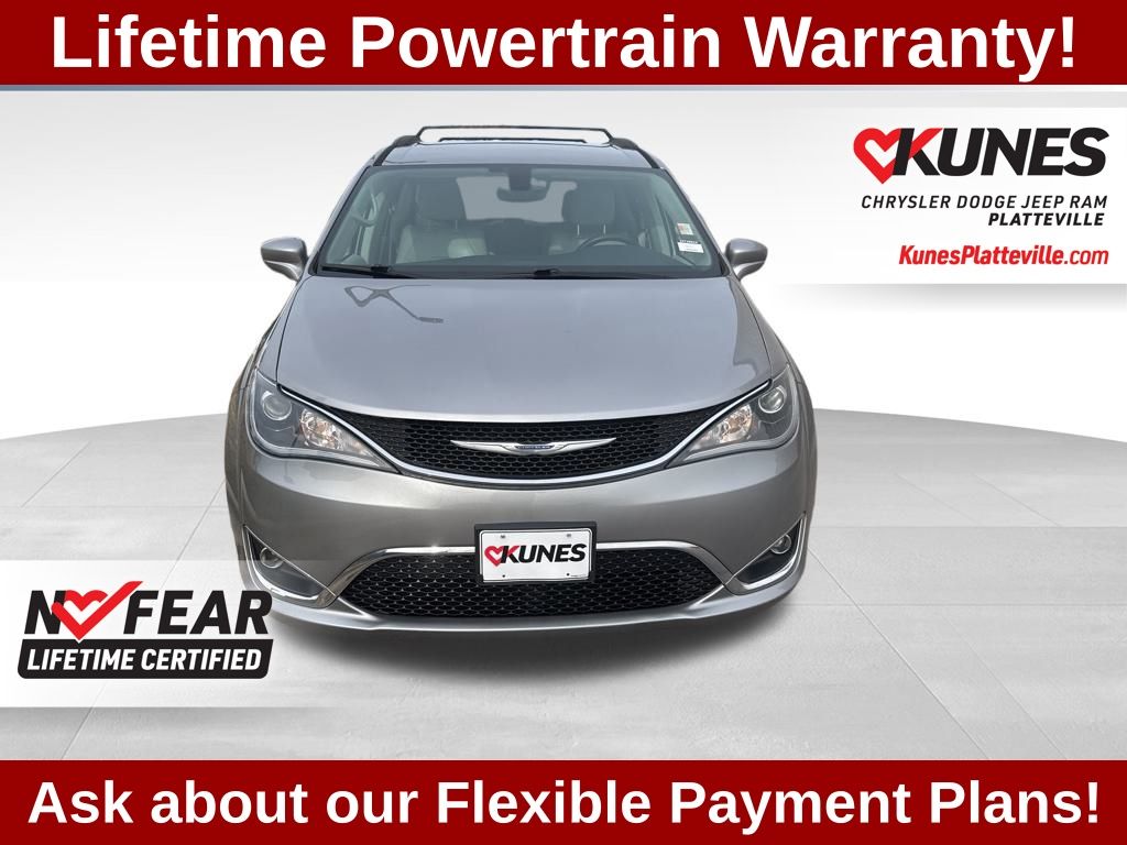 2017 Chrysler Pacifica Touring-L