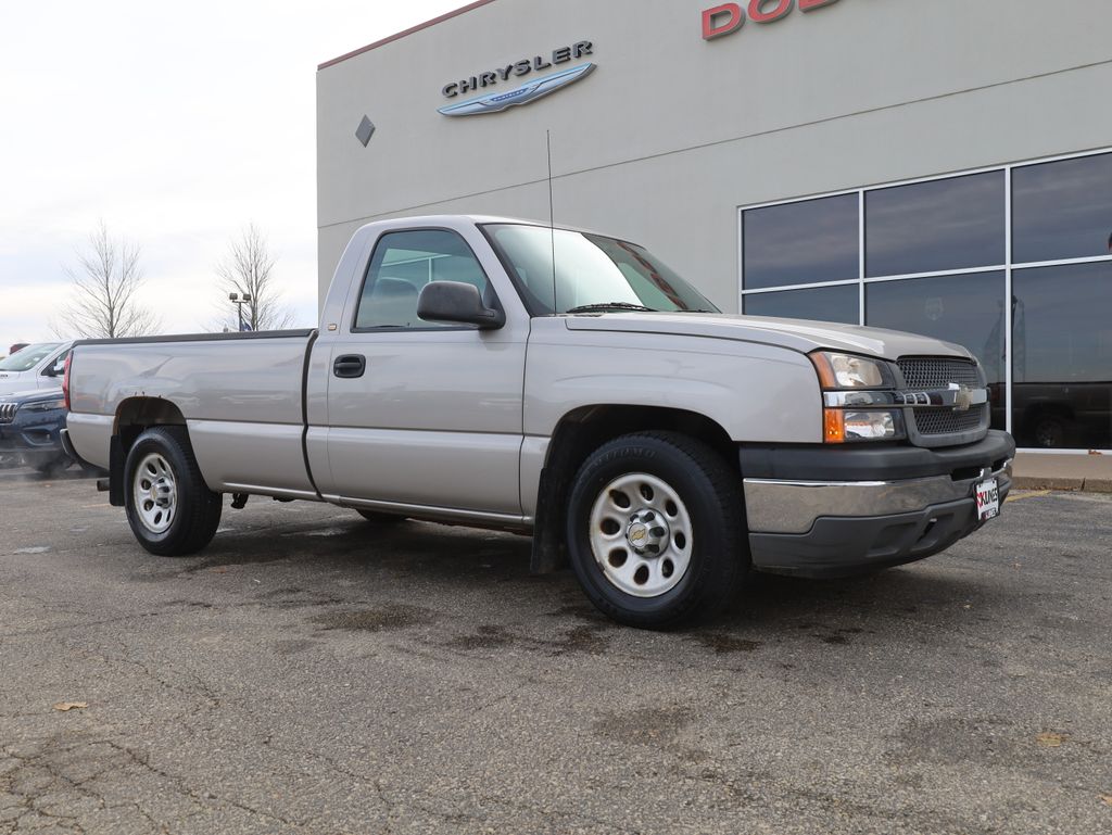 Used 2005 Chevrolet Silverado 1500 Work Truck with VIN 1GCEC14X45Z244781 for sale in Platteville, WI
