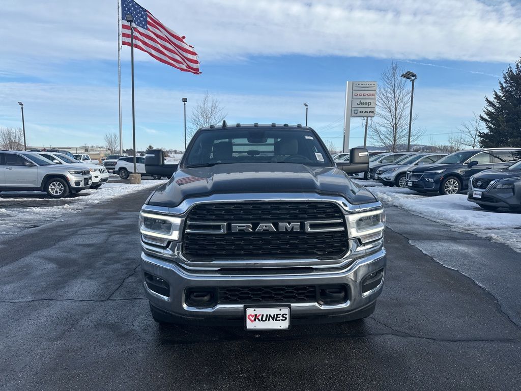 2024 Ram 3500 SLT photo 3