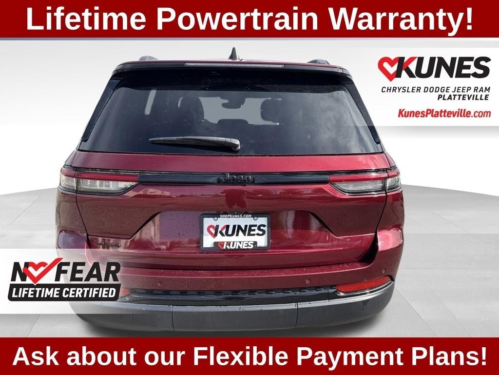 Used 2024 Jeep Grand Cherokee Altitude SUV