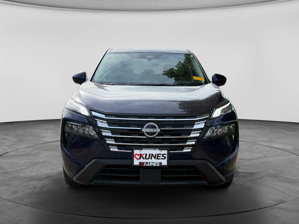 Used 2025 Nissan Rogue SV SUV