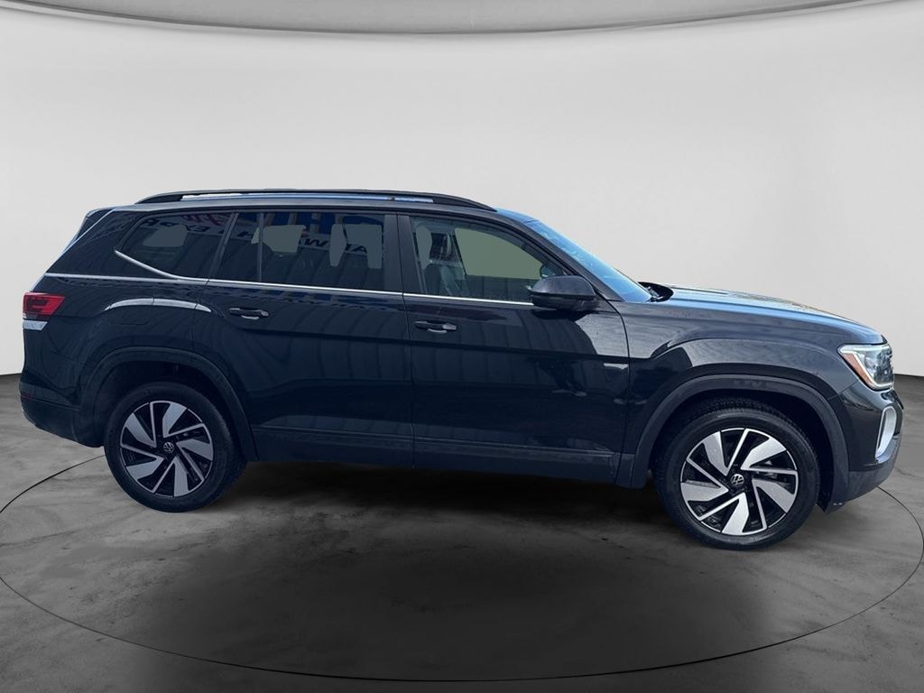 Used 2025 Volkswagen Atlas 2.0T SE w/Technology SUV