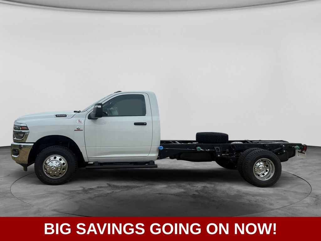 New 2026 Ram 3500 Tradesman 167.5 WB Pickup