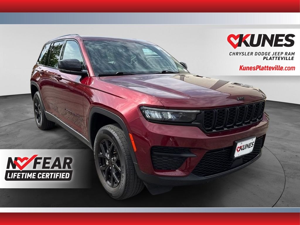 Used 2024 Jeep Grand Cherokee Altitude SUV