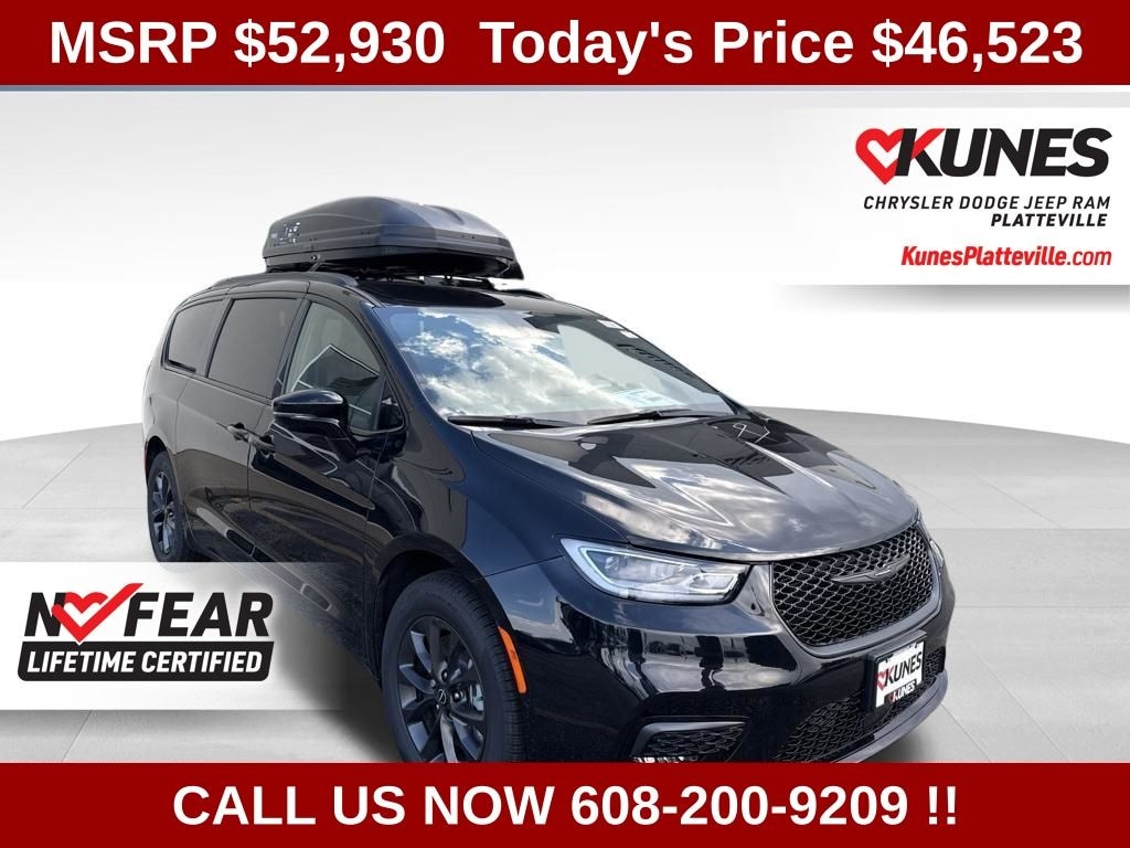 New 2026 Chrysler Pacifica Select Passenger Van