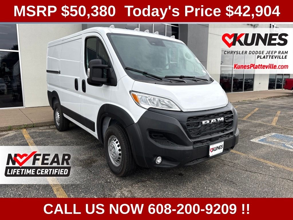 New 2026 Ram ProMaster Low Roof Cargo Van