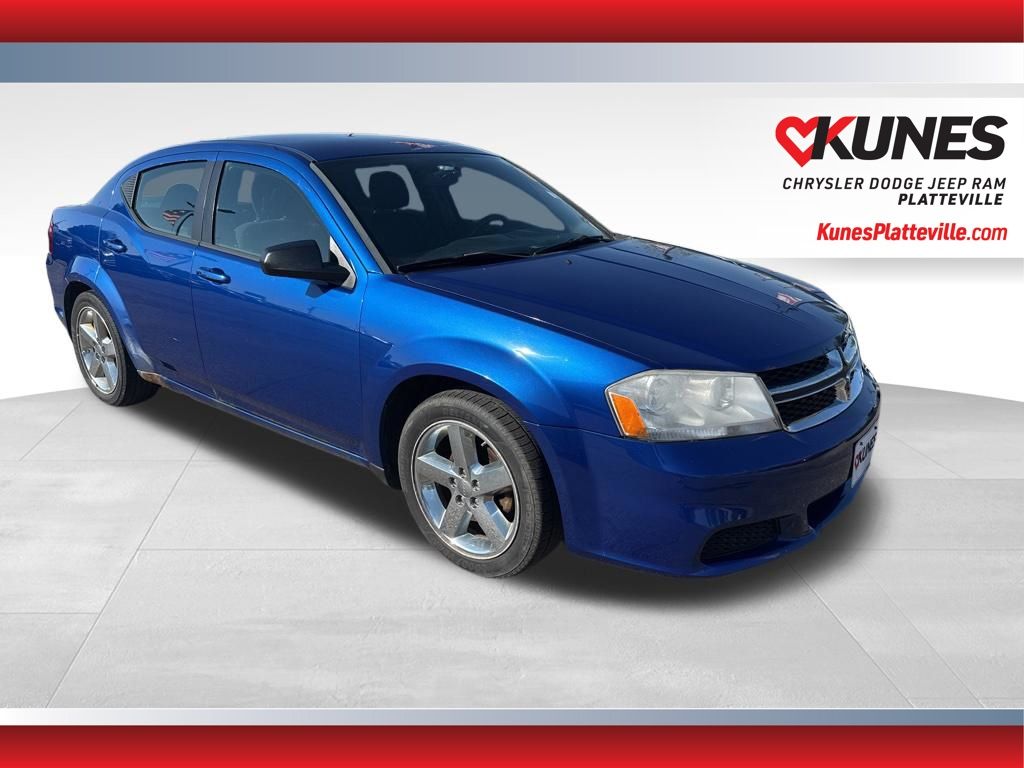 2014 Dodge Avenger SE's photo