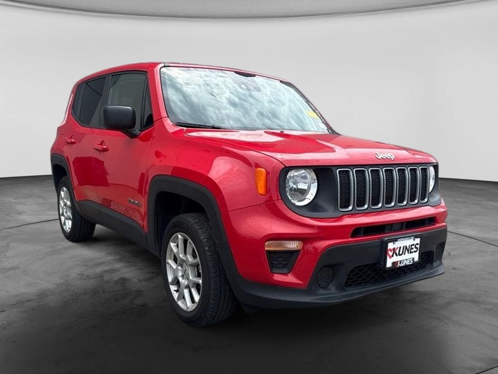 Used 2023 Jeep Renegade Latitude SUV