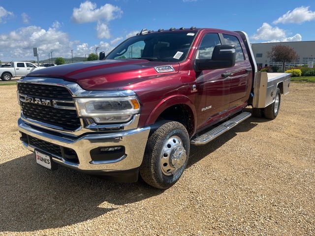 2024 Ram 3500 SLT photo 2