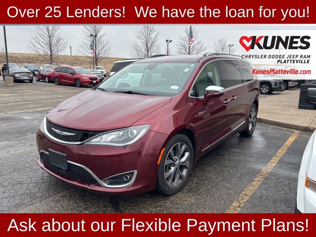 Used 2017 Chrysler Pacifica Limited Minivan/Van