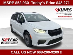 2026 Chrysler Pacifica Select Passenger Van