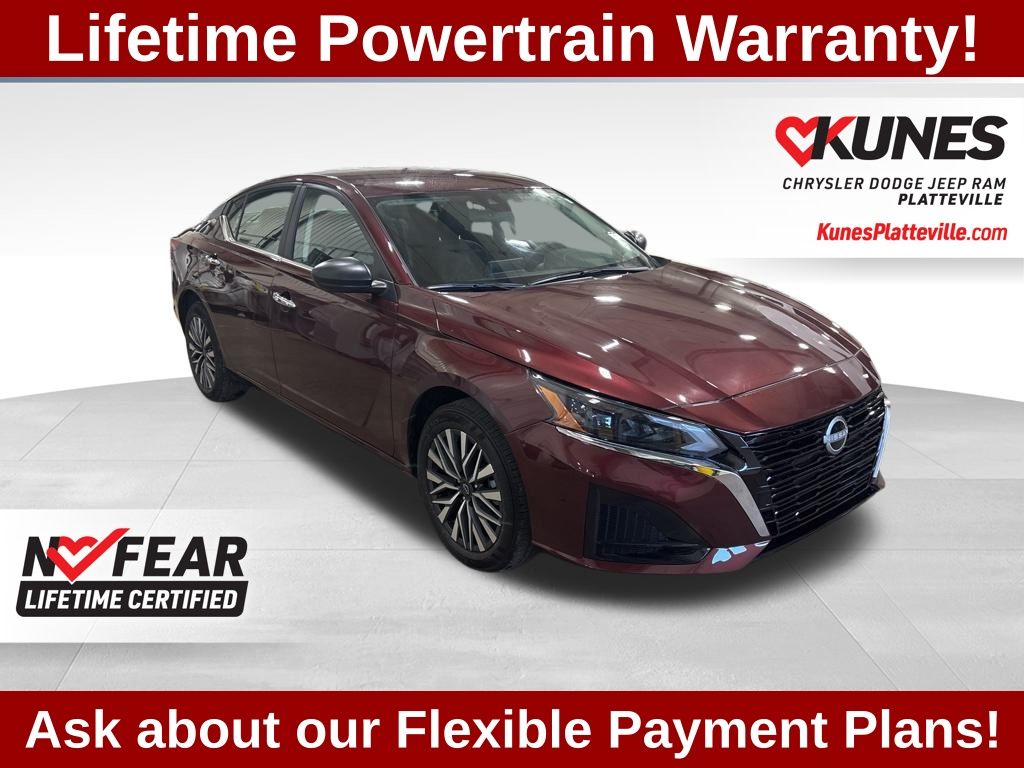 2025 Nissan Altima SV's photo