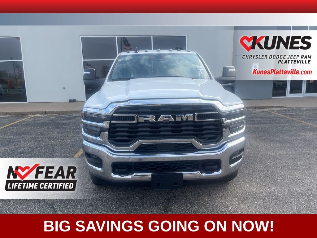 2026 Ram 3500 Tradesman photo 3