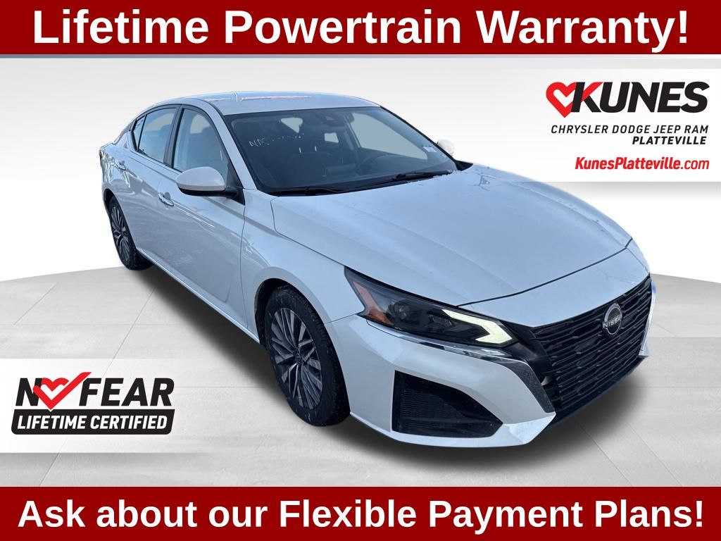 2023 Nissan Altima SV