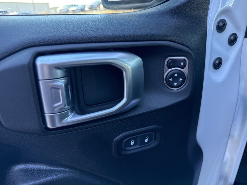 2020 Jeep Wrangler Unlimited Freedom - Photo 20