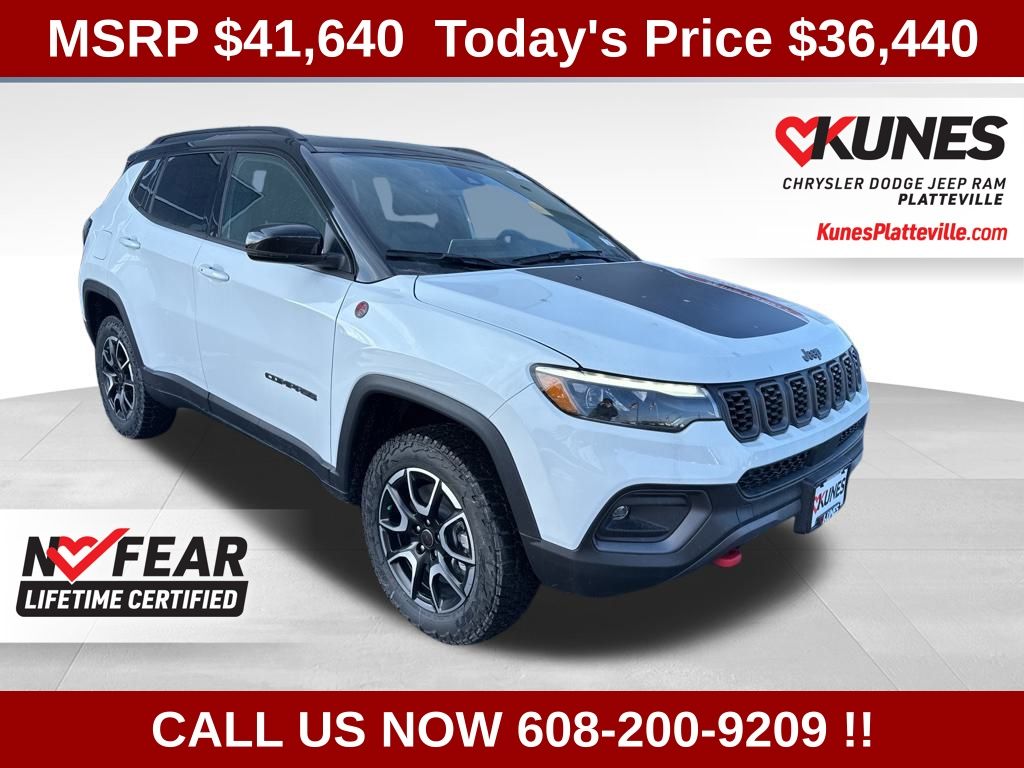 2025 Jeep Compass Trailhawk's photo