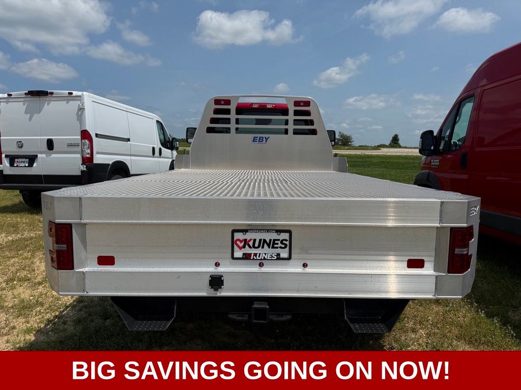 2025 RAM 3500 Chassis Tradesman - Photo 33