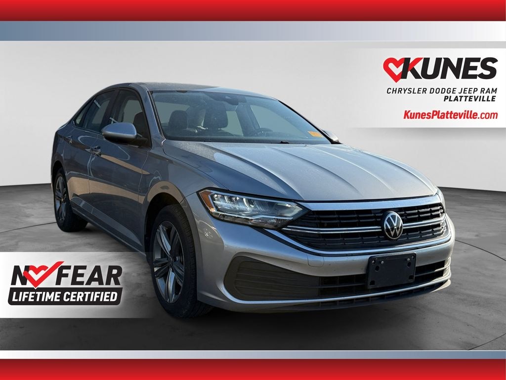 Used 2024 Volkswagen Jetta 1.5T SE Sedan