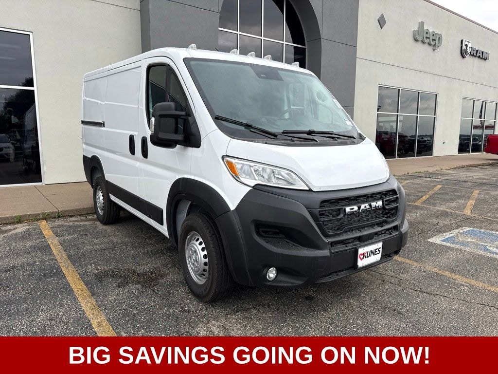 New 2026 Ram ProMaster Low Roof Cargo Van
