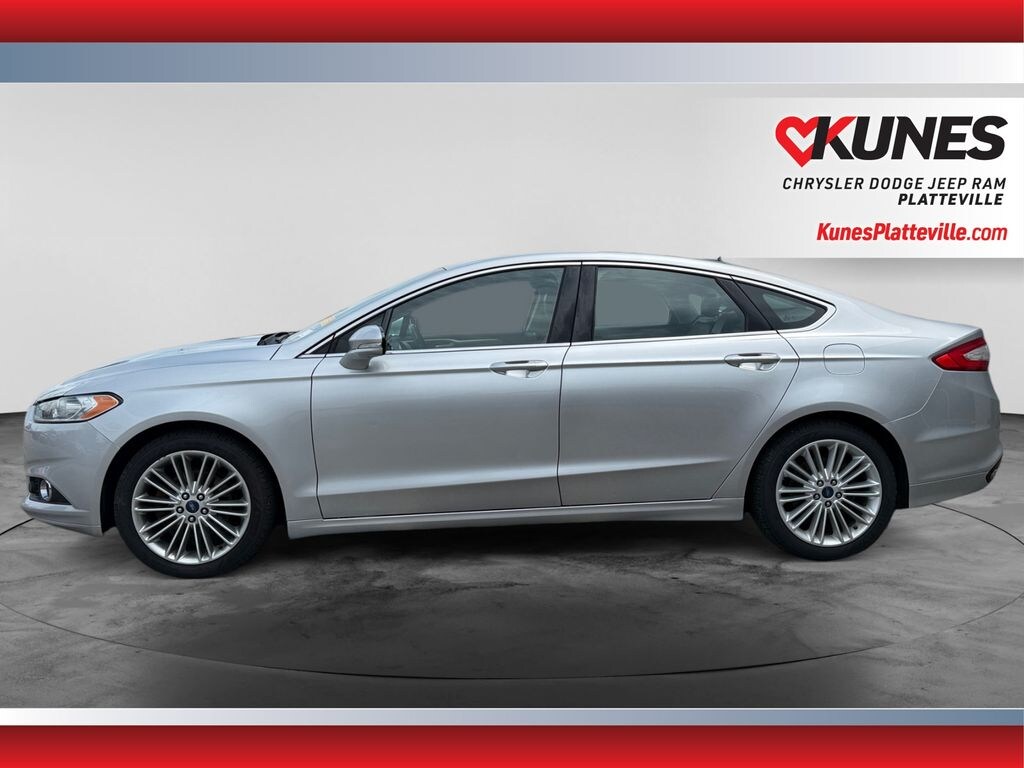 Used 2015 Ford Fusion SE Sedan