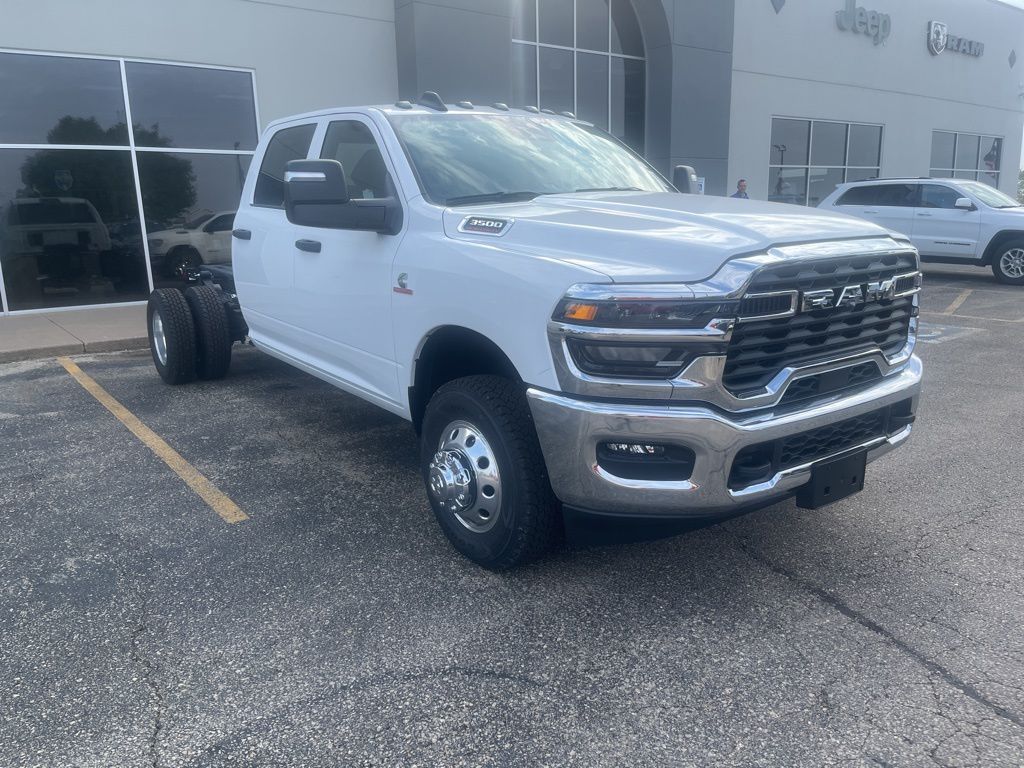 2026 RAM Ram 3500 Chassis Cab Tradesman's photo