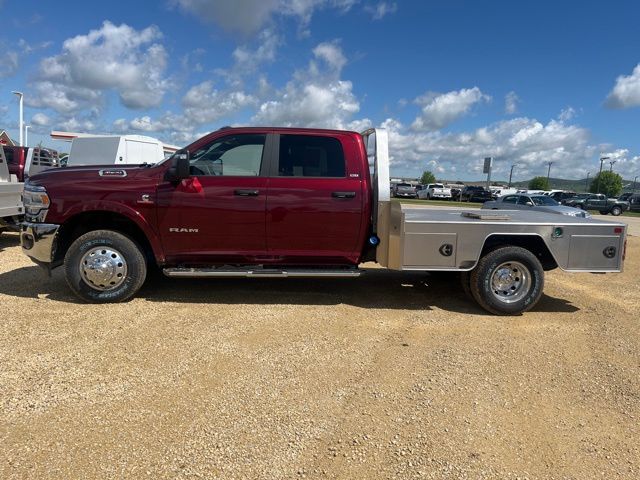2024 Ram 3500 SLT photo 3