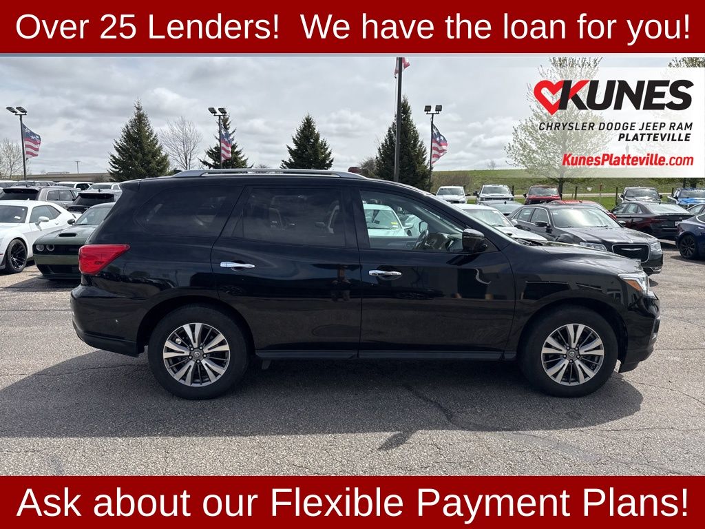 Used 2019 Nissan Pathfinder SL with VIN 5N1DR2MMXKC624692 for sale in Platteville, WI